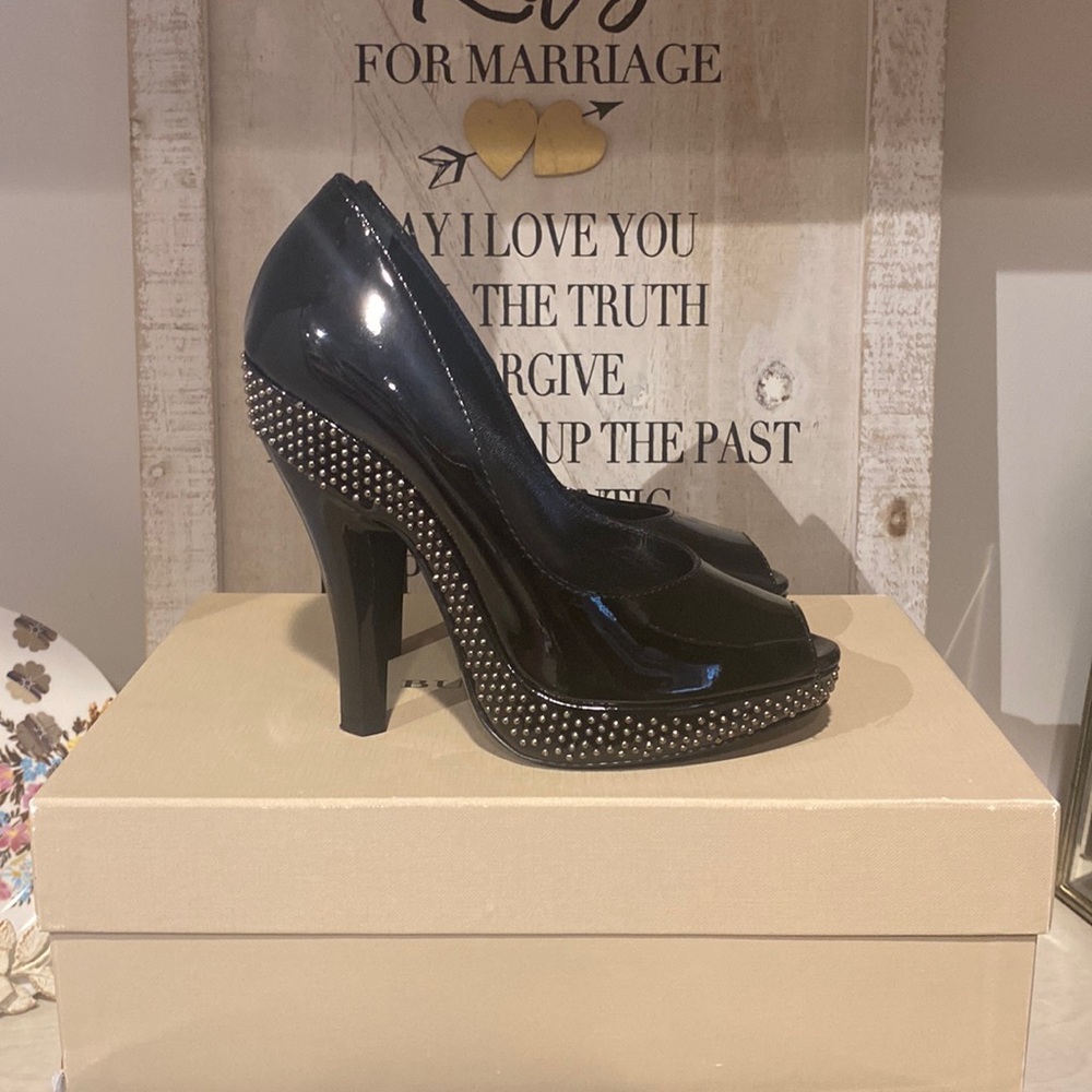 Burberry Black Patent Leather Platform Pumps with Embellished Detailing